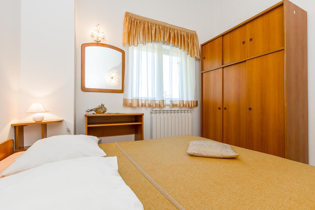 Apartments Pradolando Pula Room photo