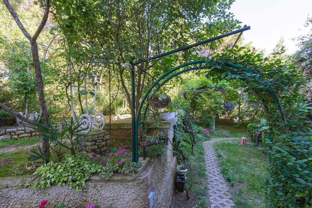 Apartments Pradolando Pula Exterior photo